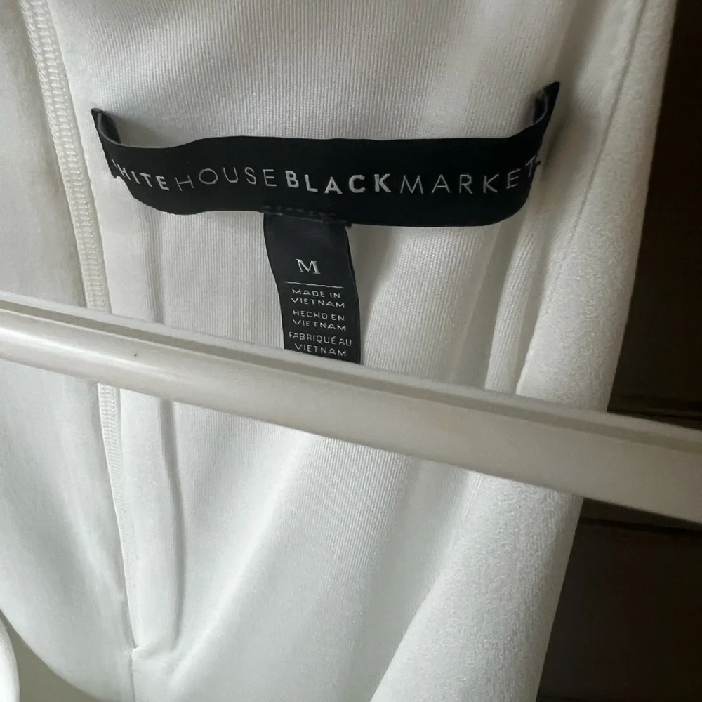 White House Black Market blouse - Picture 3 of 3